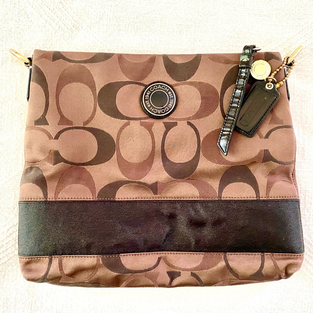 Coach Signature Brown Purse with Black Trim & 2 Hang Tags